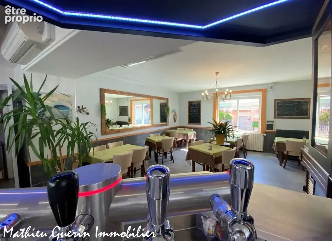 Salle petit déjeuner
