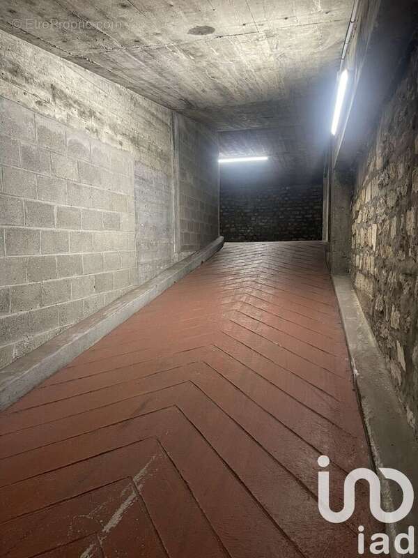 Photo 9 - Parking à PARIS-12E