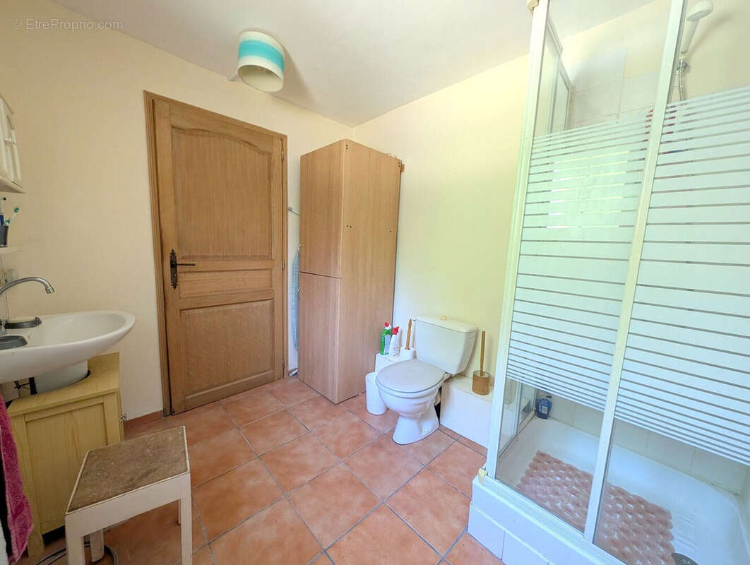 Maison à SAINT-MACAIRE-DU-BOIS