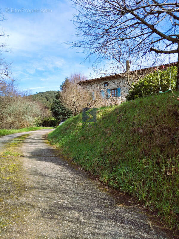 Maison à SAINT-FORTUNAT-SUR-EYRIEUX