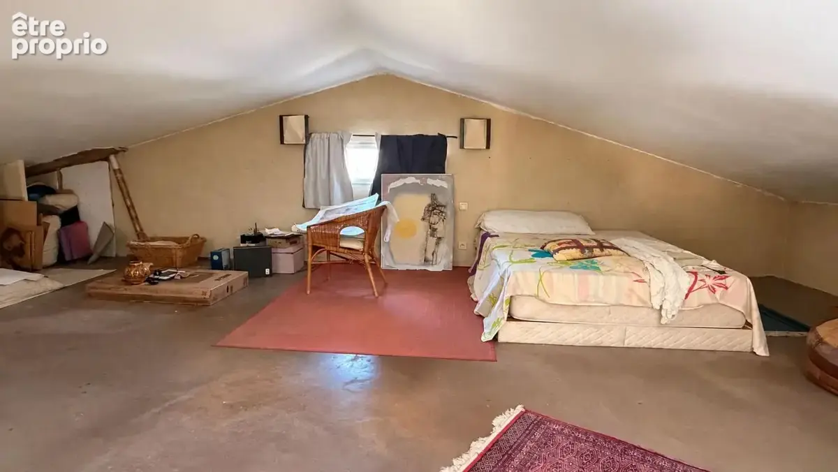 Maison + Atelier en Zone Artisanale À Vendre - photo 7