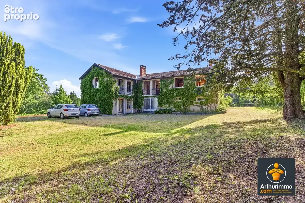 Photo Maison à Saint-Genis-Laval au prix de 649 000€