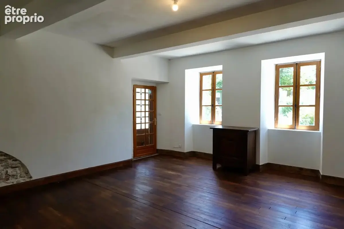 Maison en pierre de caractère 250 m² + corps de ferme 551 m² et maison annexe à rénover – Volumes, lumière & authenticité - photo 13