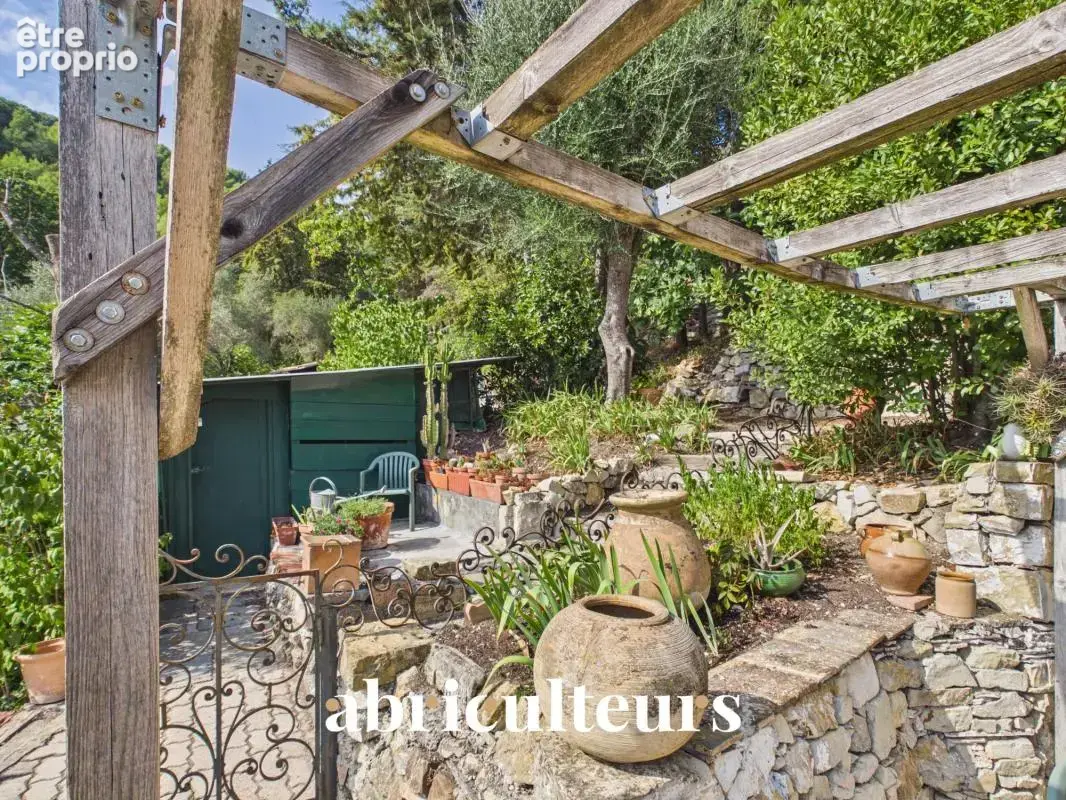 Cantaron – Propriété d'artistes à fort potentiel au cœur de 1,4 ha de verdure - photo 12