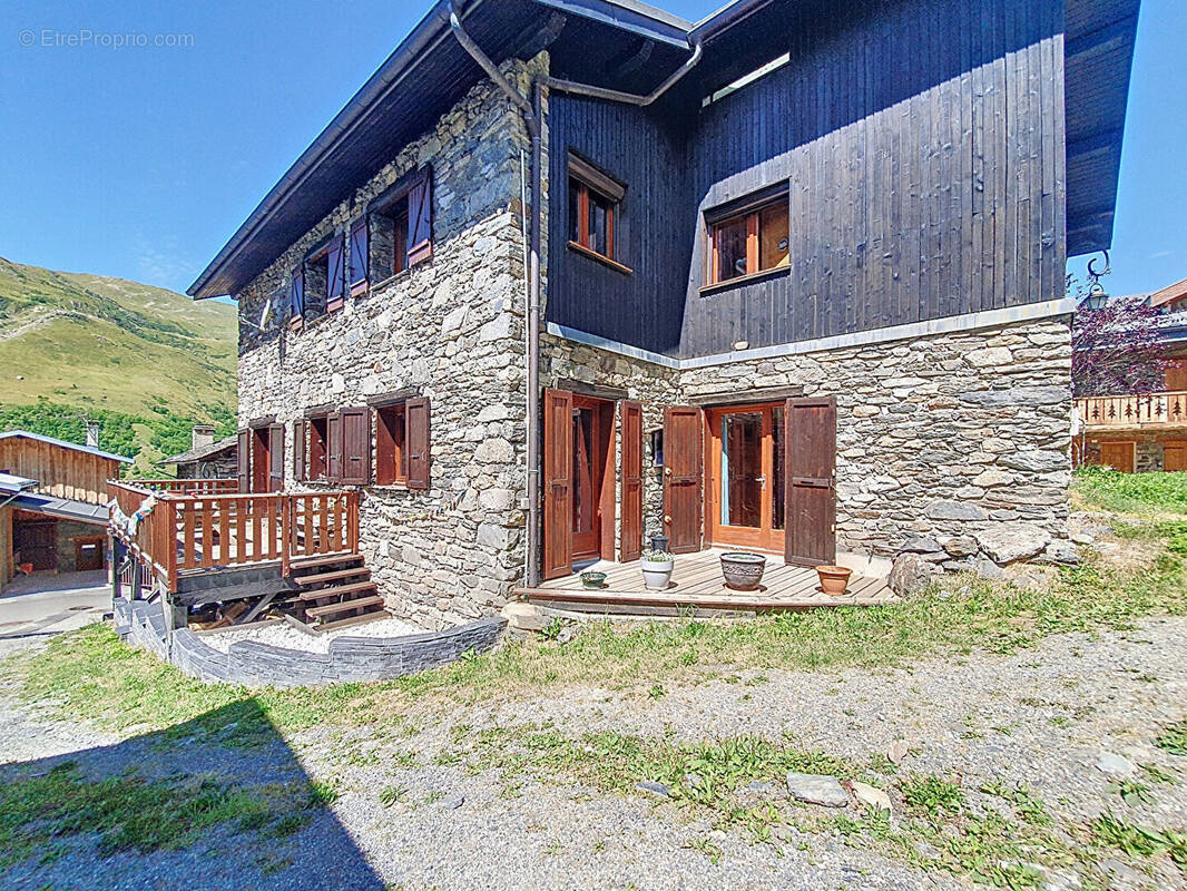 Maison à SAINT-JEAN-DE-BELLEVILLE