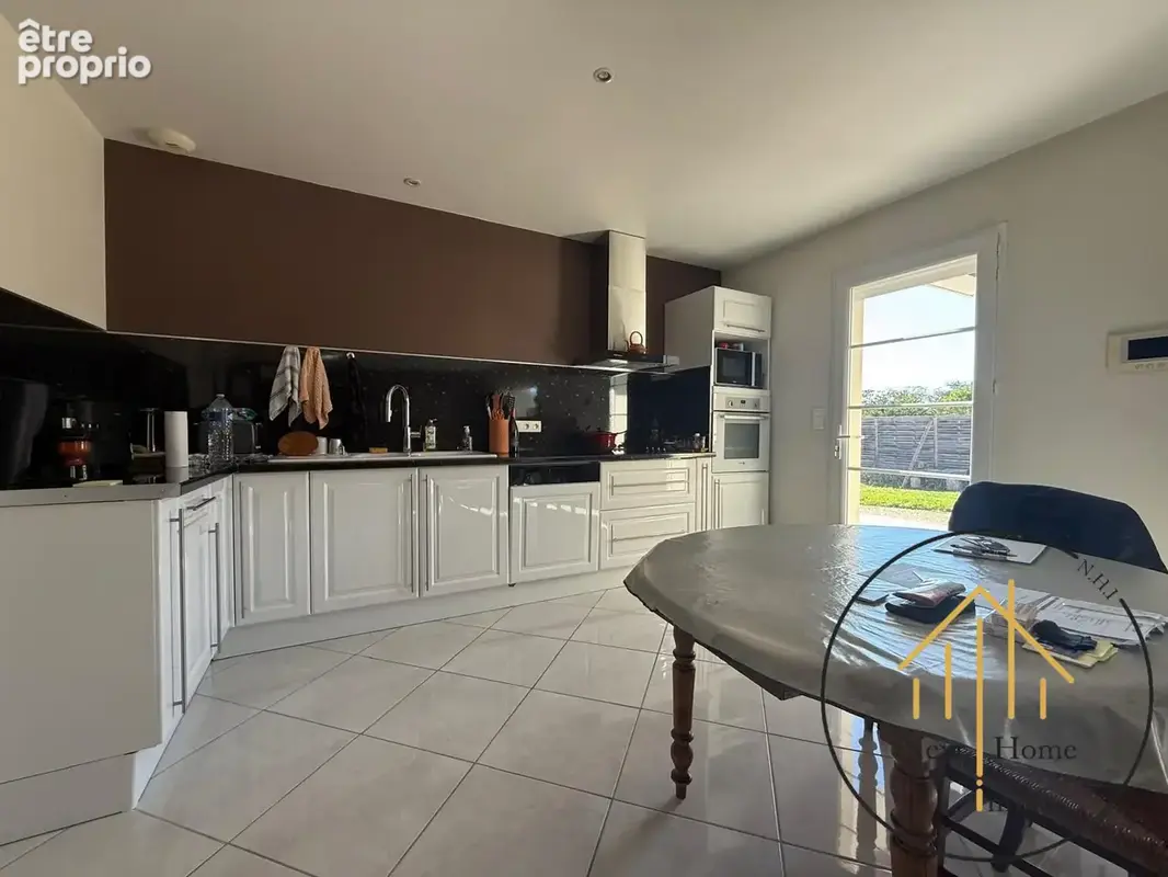 Maison 5 pièces 105 m² à vendre à La Couronne (16400) - photo 6