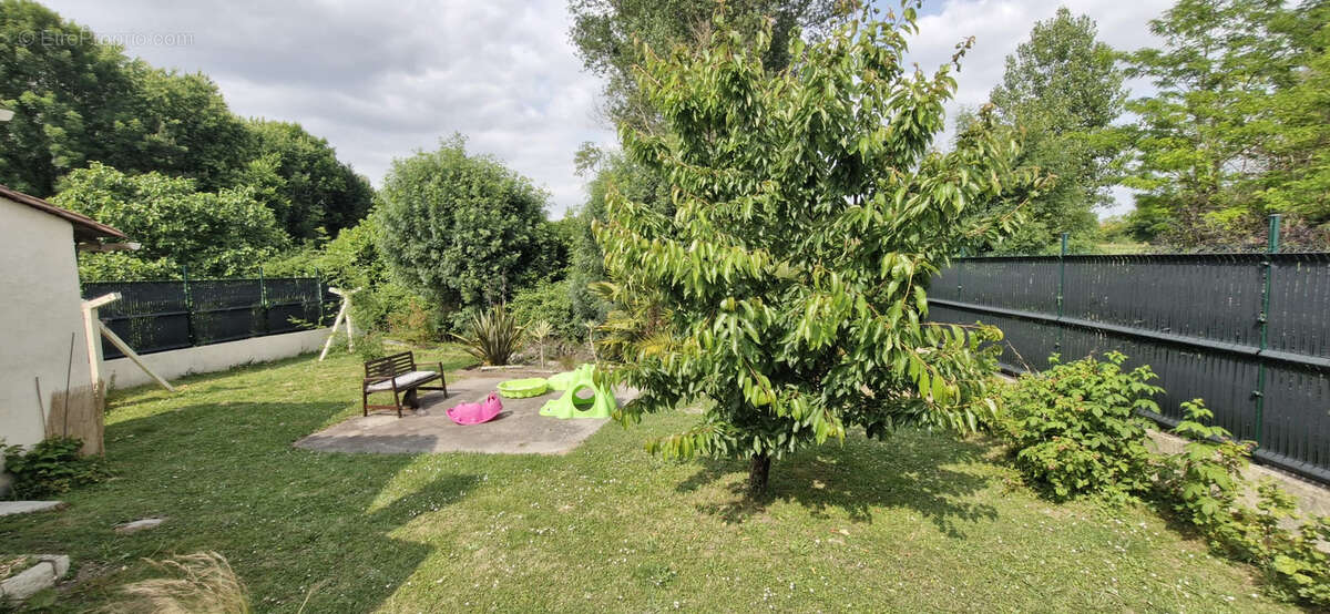 Maison à SAINT-CIERS-DU-TAILLON