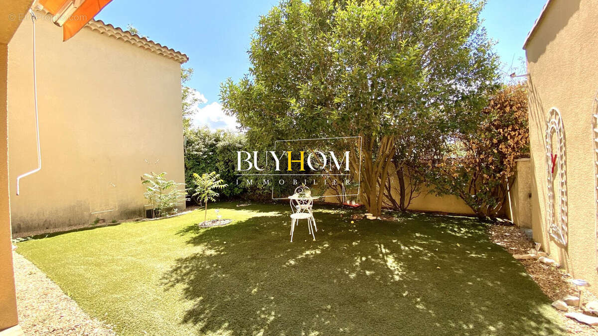 Appartement 48 m² à L'isle-Sur-La-Sorgue  - photo 2