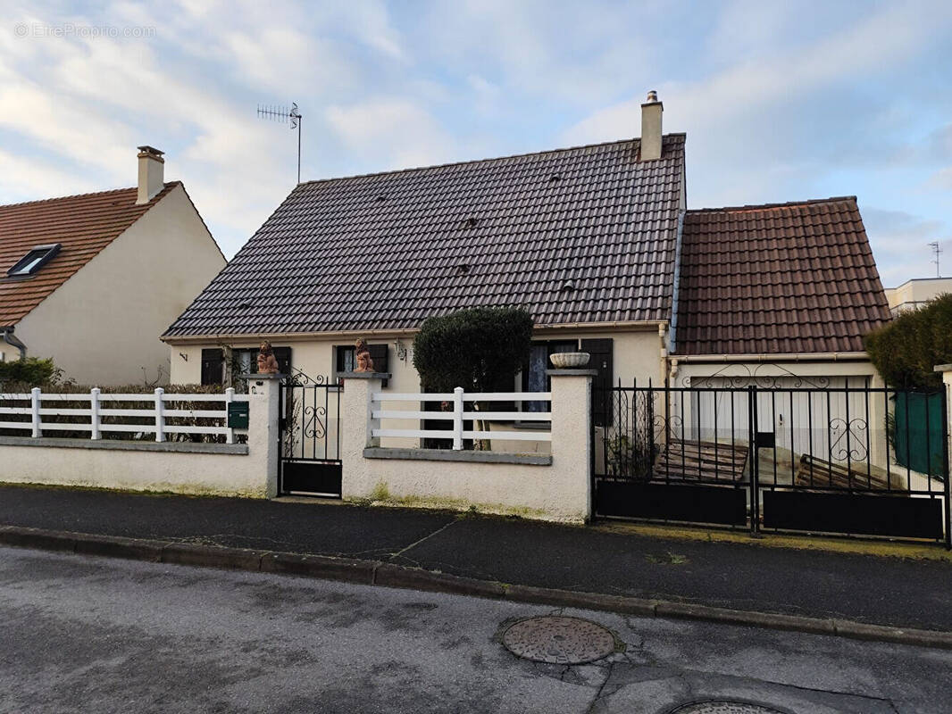 Maison à MARGNY-LES-COMPIEGNE
