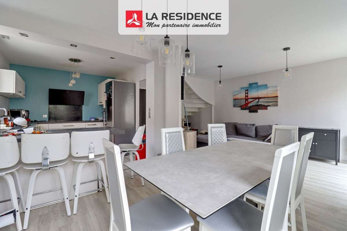 Maison 106 m² à Poissy  - photo 6