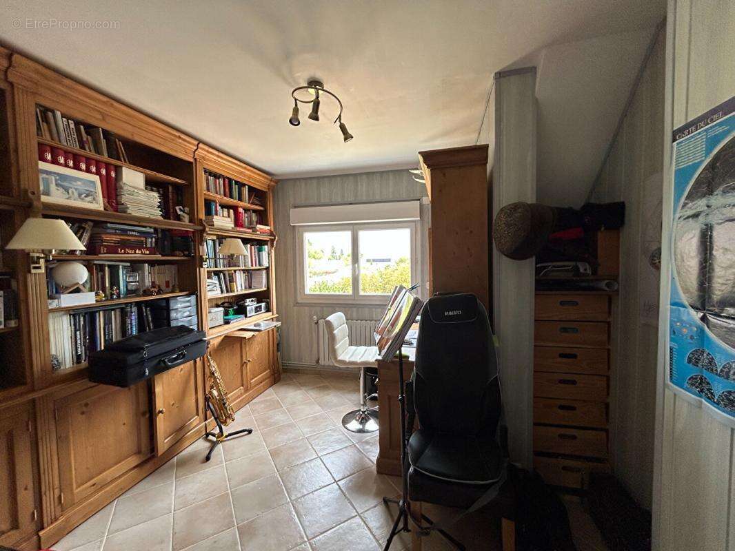 Varennes Vauzelles Belle Maison 7 pièce(s) 187m2 - photo 16