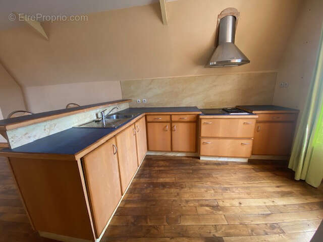Maison d'habitation avec ancien local commercial - photo 5