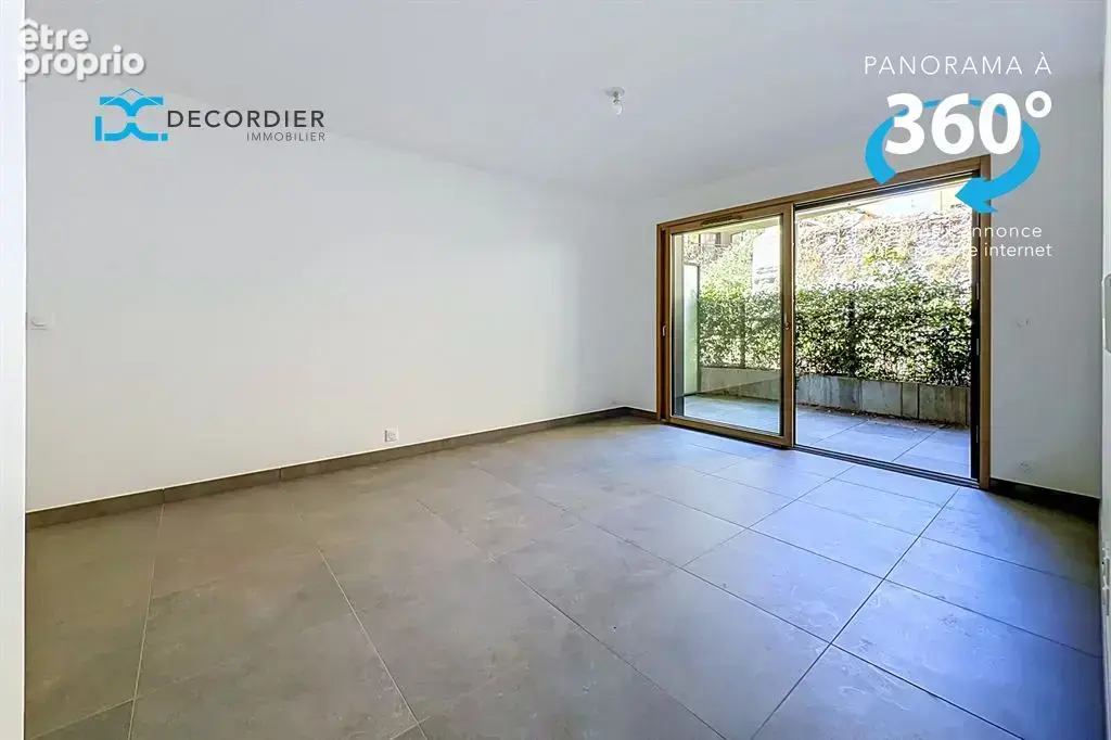 À vendre evian, t2 neuf rue pietonne - photo 3