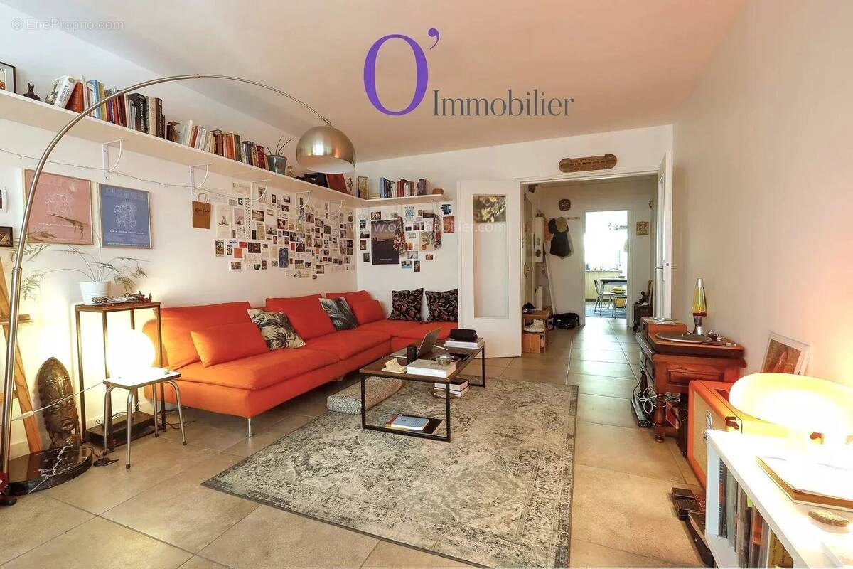 Appartement à PARIS-20E