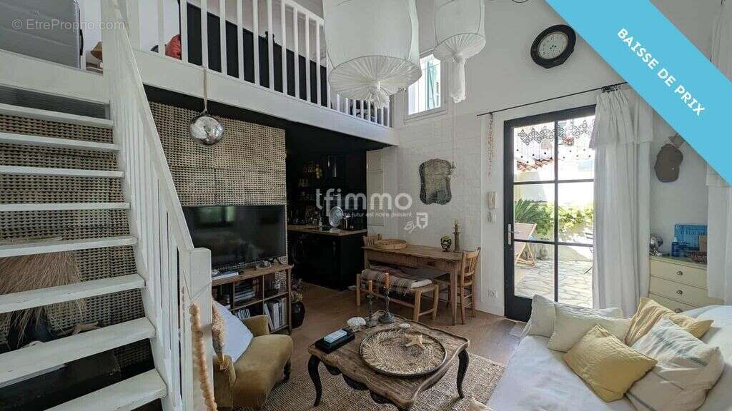 Appartement à SAINT-MARTIN-DE-RE