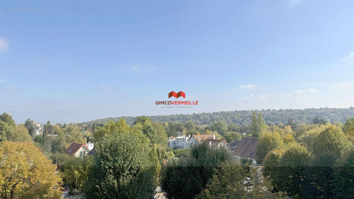 Appartement à BOUGIVAL