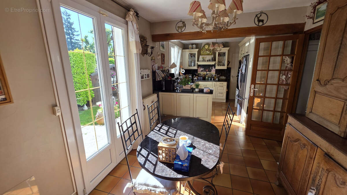 Maison à GRESSY