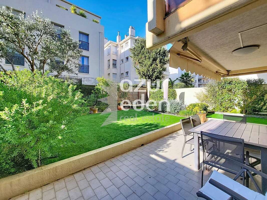 Appartement à CANNES