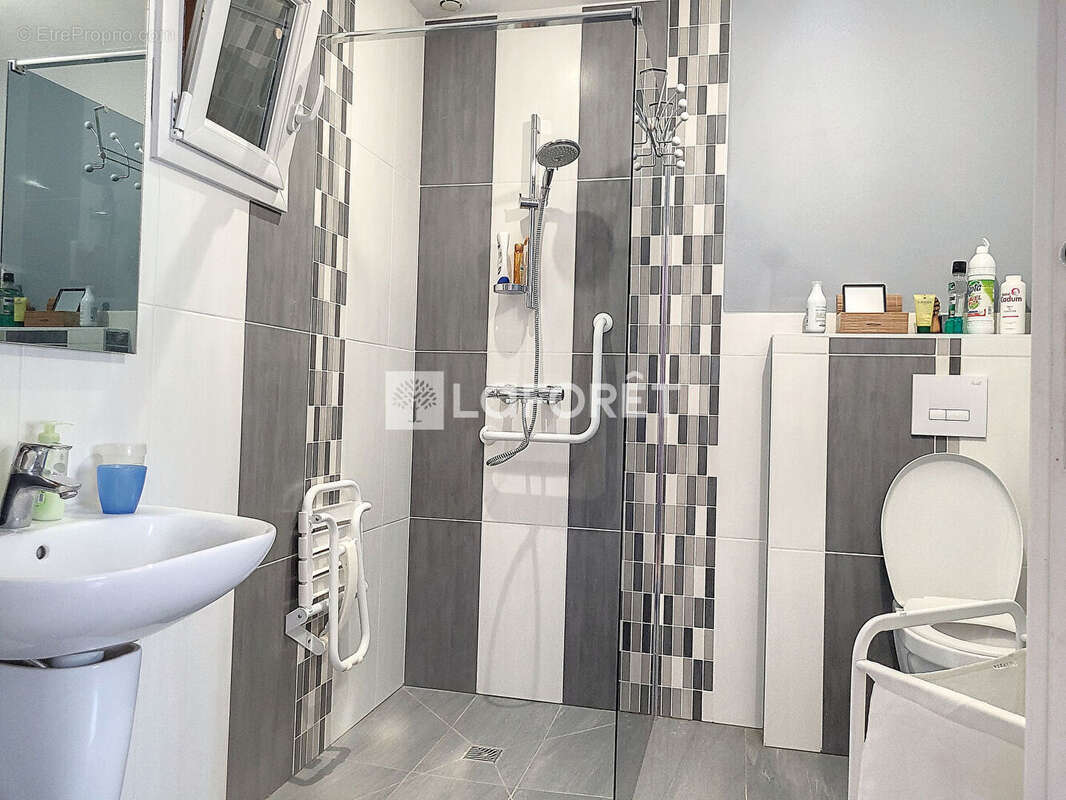 Maison à LE ROC-SAINT-ANDRE