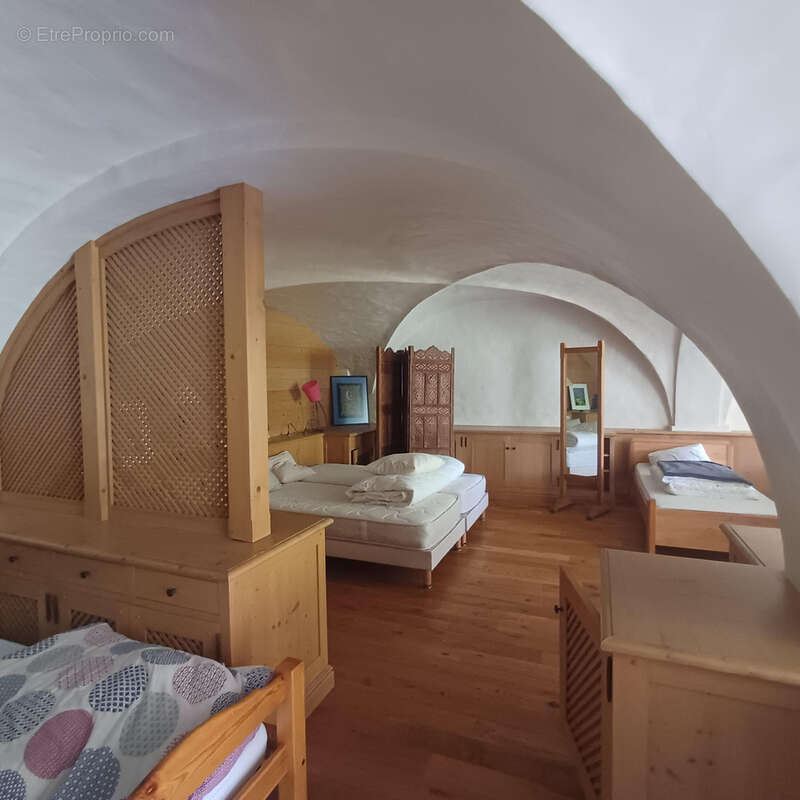 Appartement à LES ALLUES