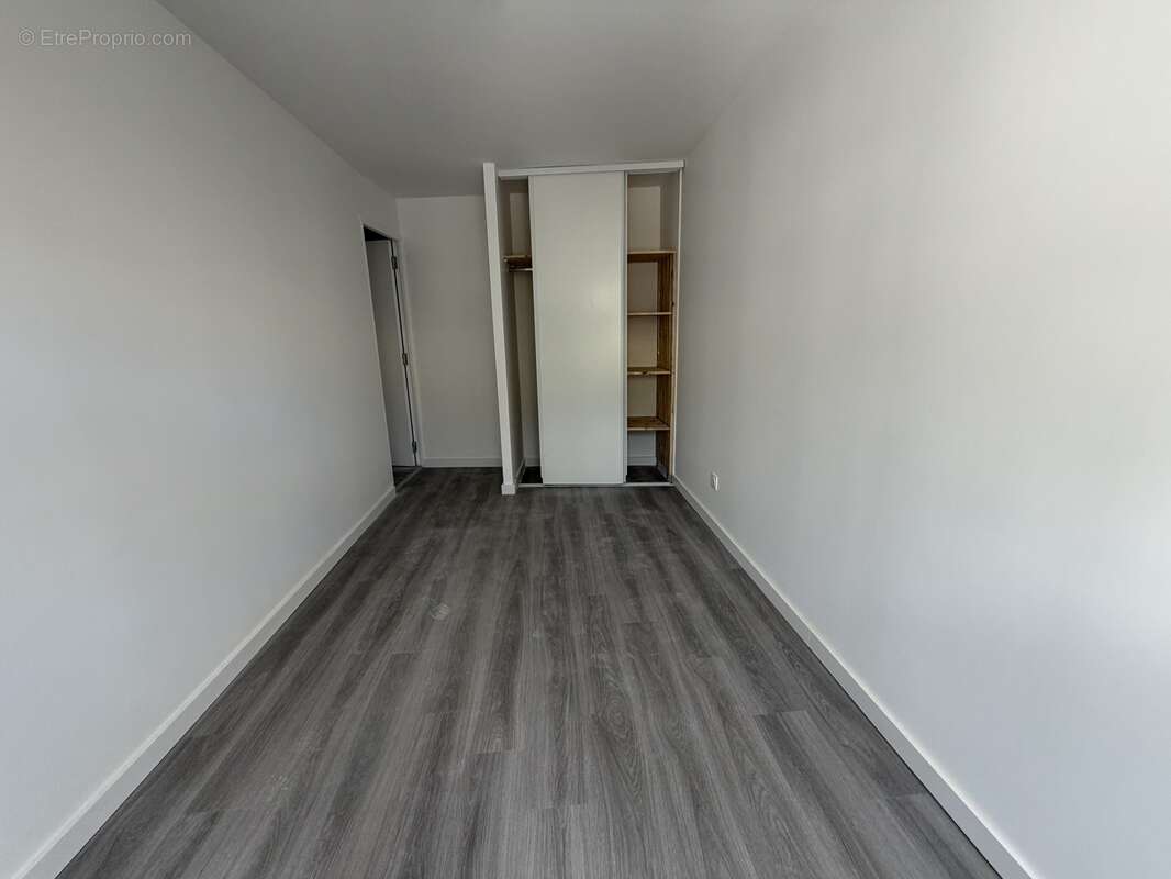 T3 centre ville refait à neuf - photo 5