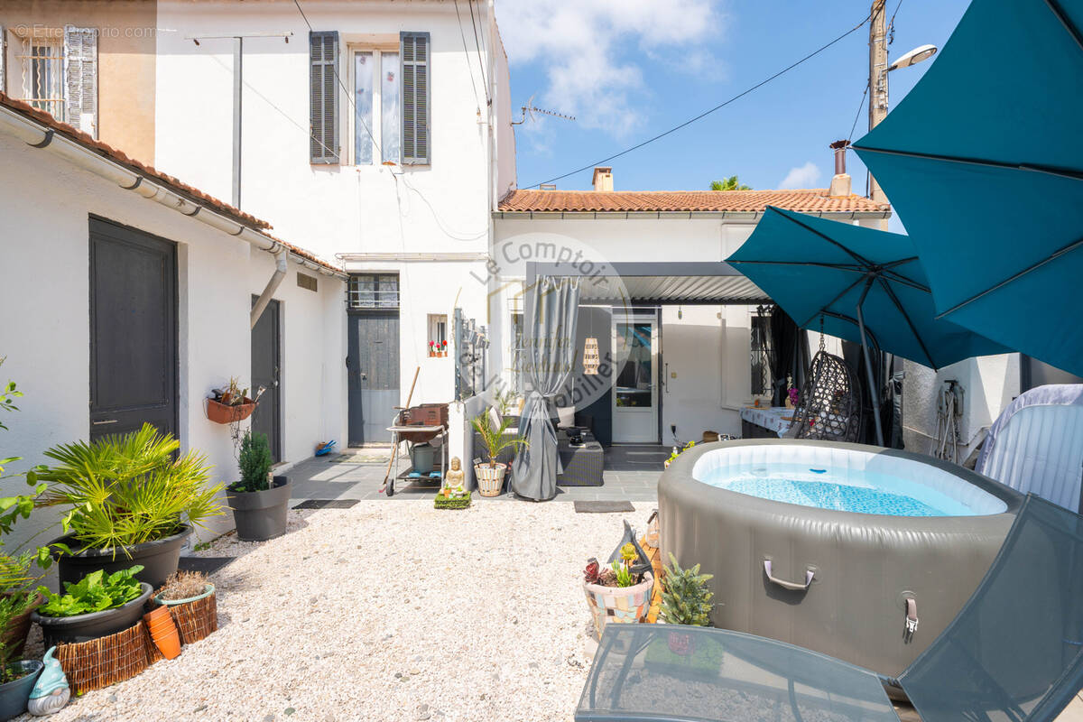 Maison à MARSEILLE-9E