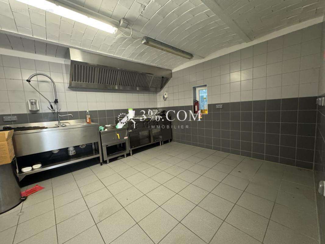 3%COM Grande maison avec cour et jardin - photo 11