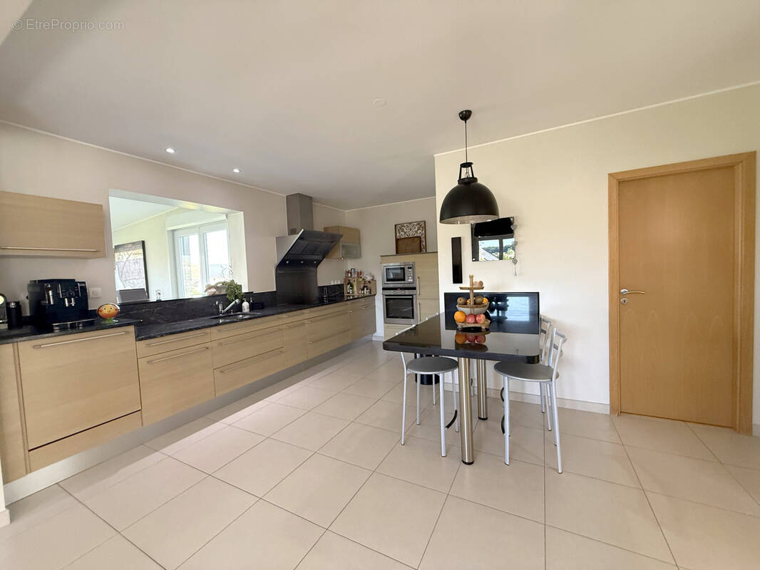 Maison à ROUSSY-LE-VILLAGE