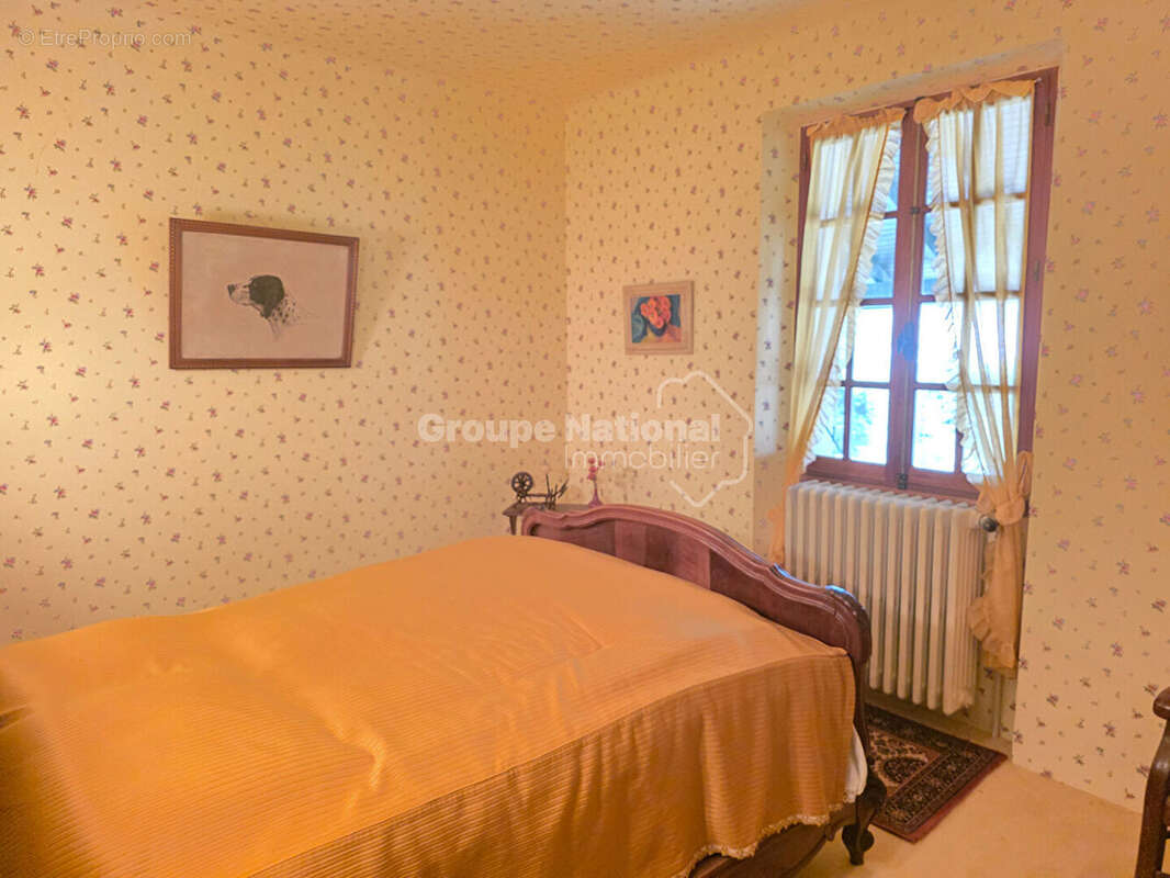 Maison à GREOUX-LES-BAINS