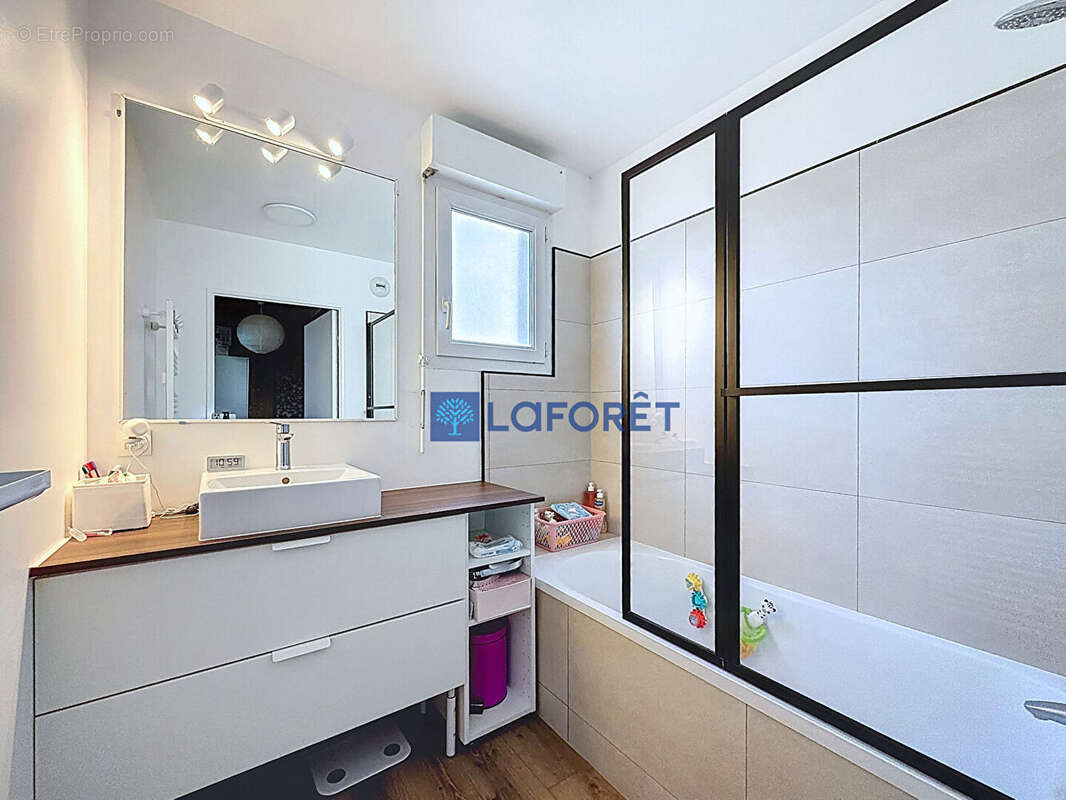 Appartement à MORANGIS