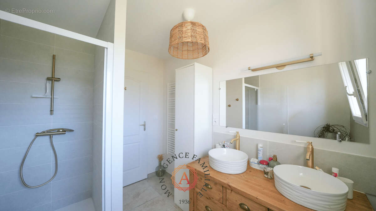 Maison 5 pièces de 112 m2 - photo 6