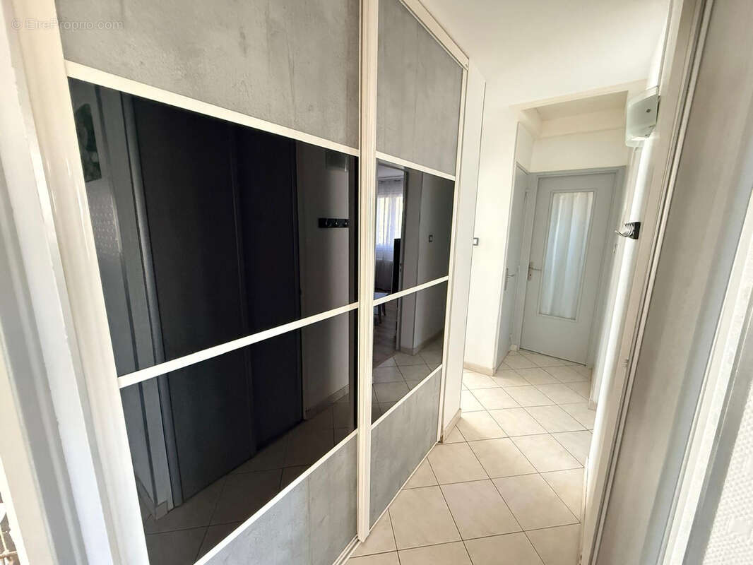 Maison à SAINT-PRIVAT-LA-MONTAGNE