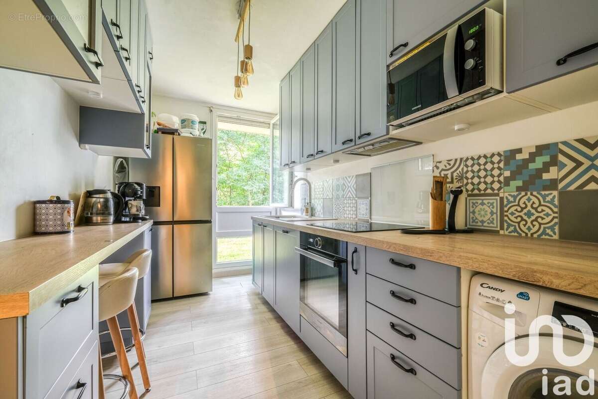 Photo 5 - Appartement à LIVRY-GARGAN