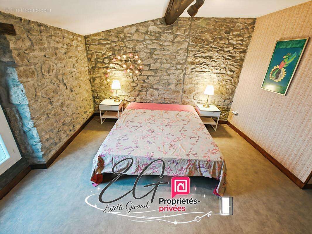 Maison bourgeoise rénovée, Coeur du village de Villegly - photo 16