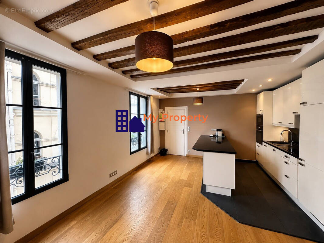 Appartement à PARIS-12E