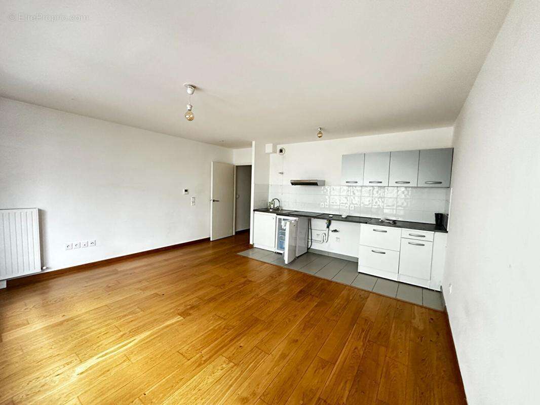 Appartement à PARIS-19E