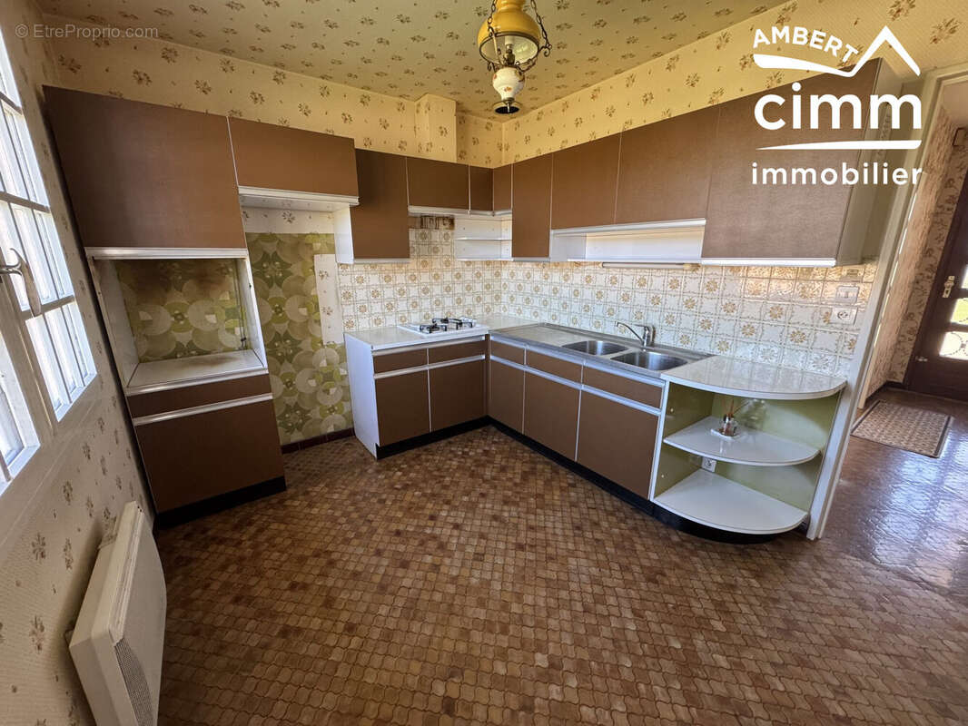 Maison à SAINT-DIER-D&#039;AUVERGNE