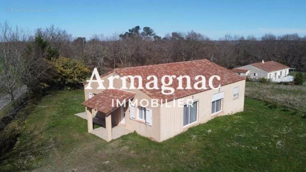 Maison à CASTELNAU-D&#039;AUZAN