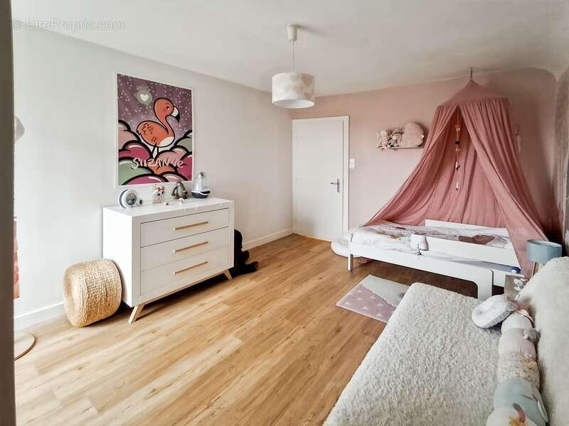 Maison à CHILLY-LE-VIGNOBLE