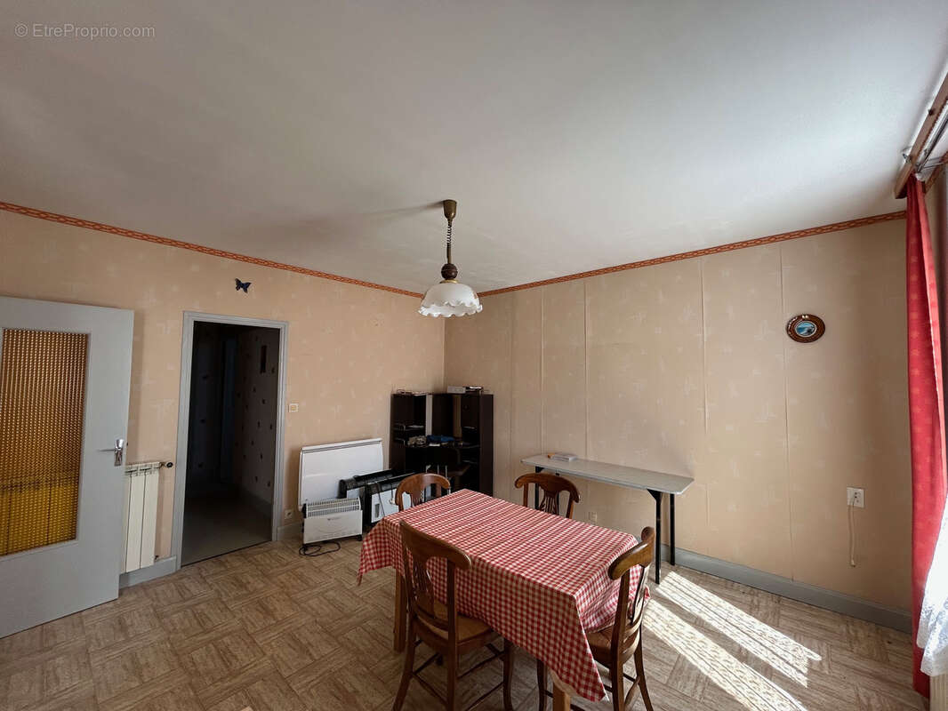 Maison à DAMELEVIERES