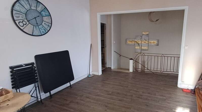 Maison à RUELLE-SUR-TOUVRE