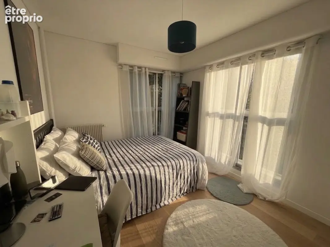 Appartement 5 pièces, 3 chambres, terrasse, ascenseur, cave et parking - photo 7
