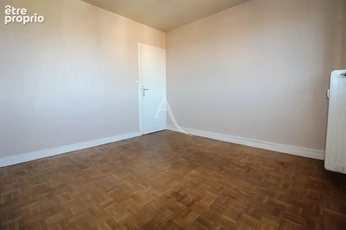 Appartement traversant Chalon Sur Saône T3 - Saint-Jean-des-Vignes - photo 10
