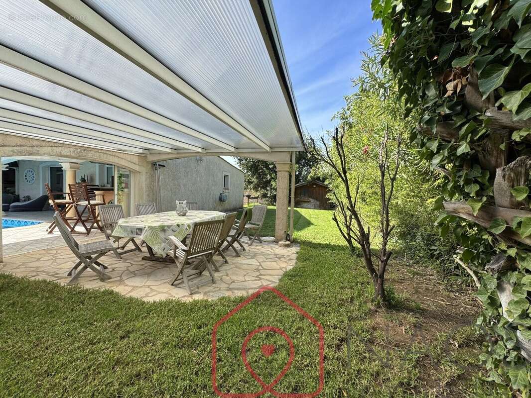 Maison à PUGET-SUR-ARGENS