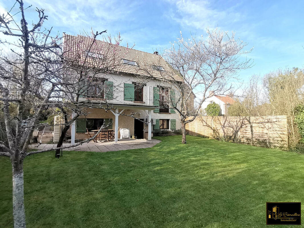 Maison à SAINTE-MESME