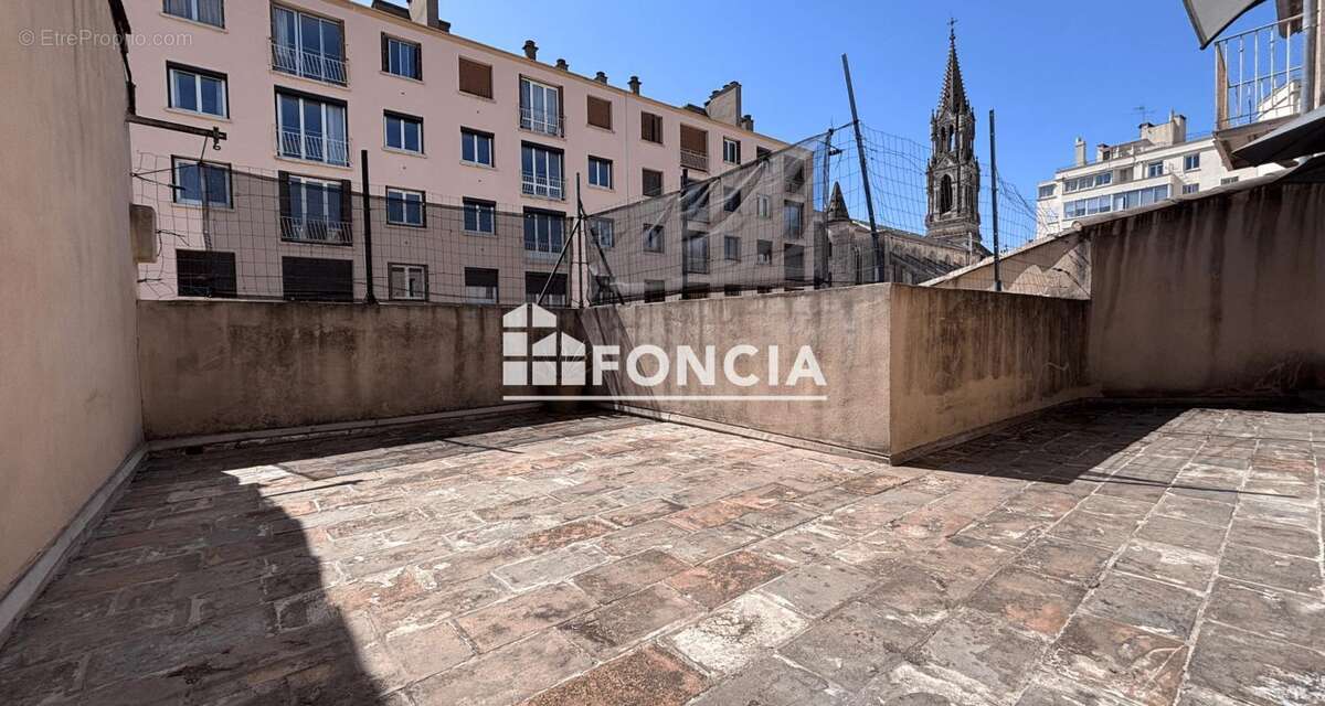 Appartement à NIMES