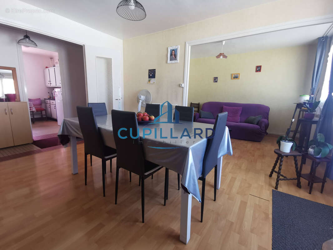 À VENDRE   ROANNE (Quartier Mulsant)   Appartement T4 de 61 m2 au 1er étage - photo 2