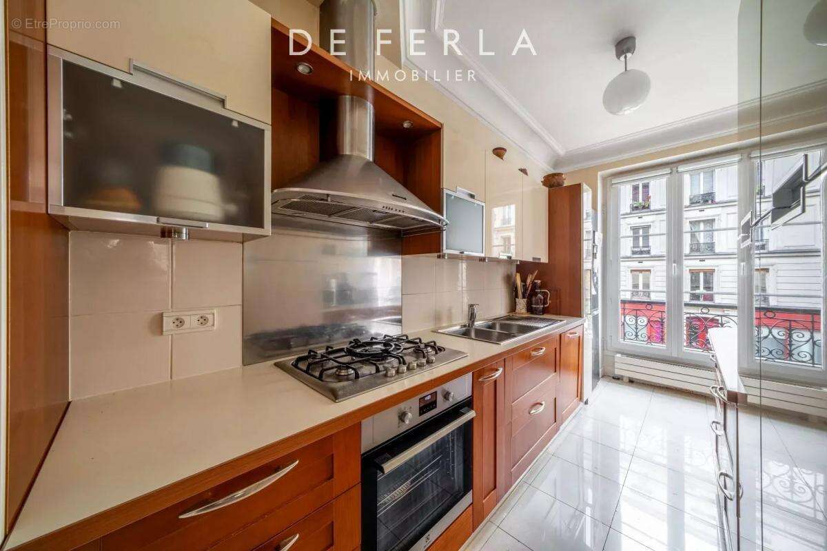 Appartement à PARIS-5E