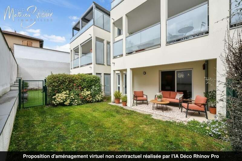 Appartement à THURINS