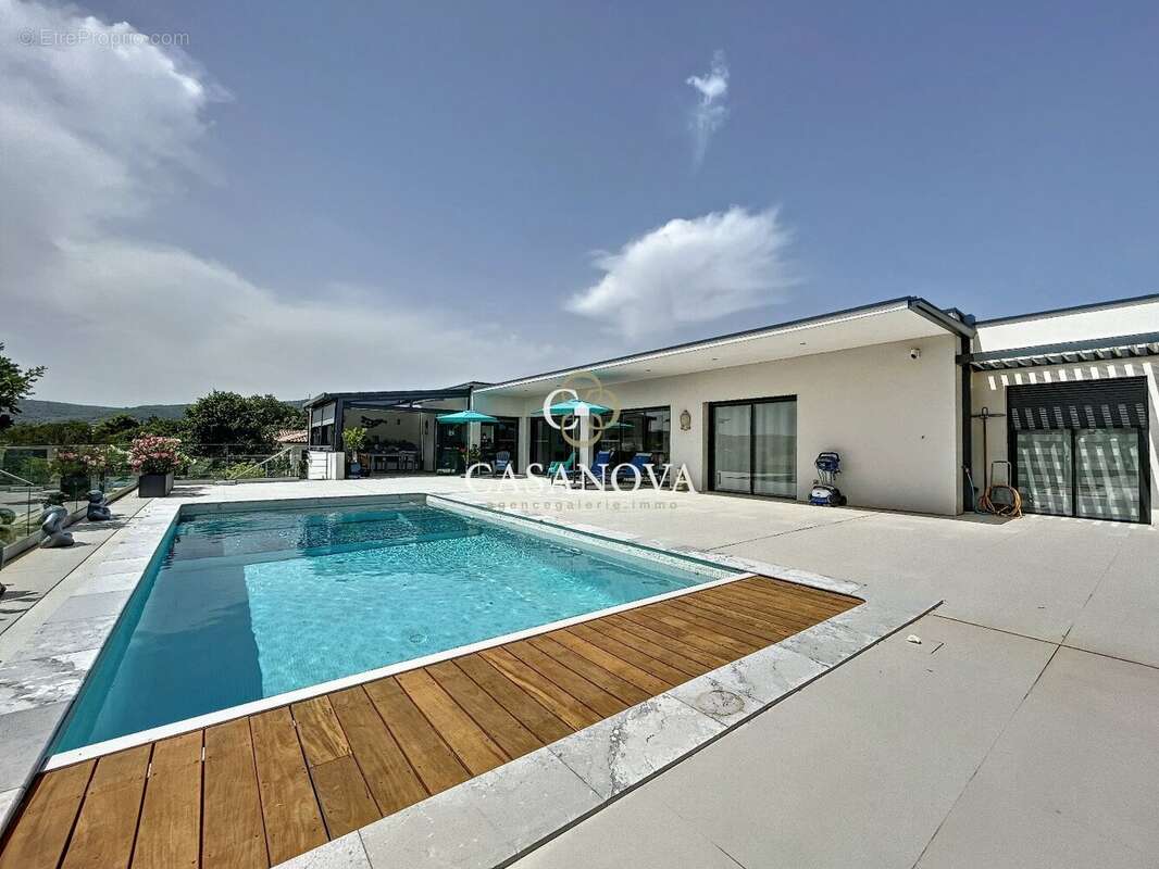 entre Gignac et Montpellier belle contemporaine avec piscine - photo 3